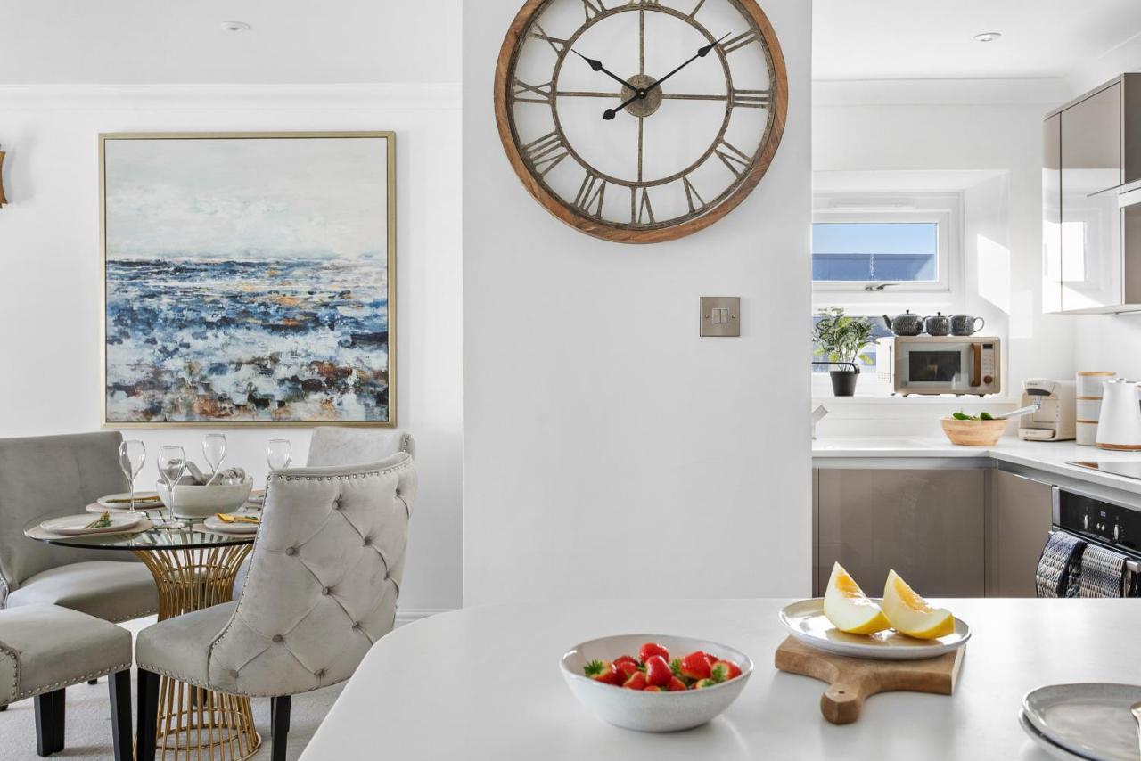 The Seaview Suites At The Corbyn Apartments Torquay Eksteriør billede