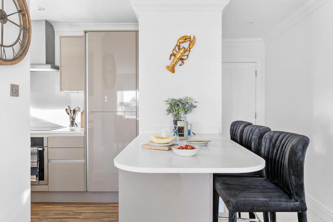The Seaview Suites At The Corbyn Apartments Torquay Eksteriør billede