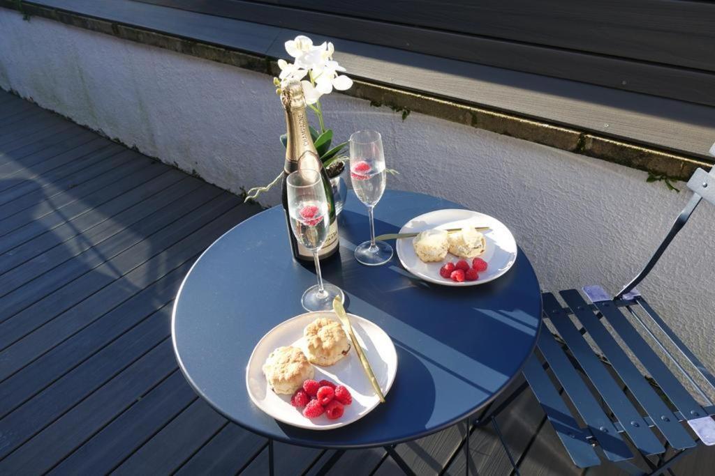 The Seaview Suites At The Corbyn Apartments Torquay Eksteriør billede